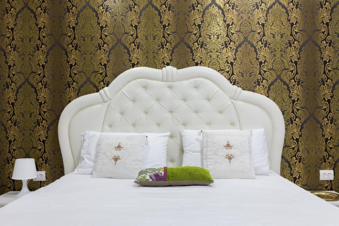 Apartments Leopolli Near Opera House Apartment *